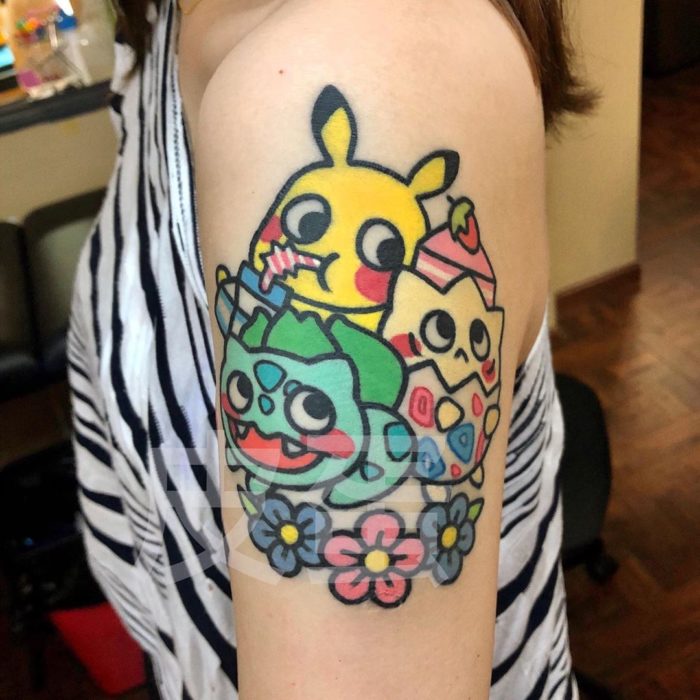 Tatuajes tiernos de Pikka Cool Cool Tattoo; tatuaje kawaii de Pokemon, Pikachu, Bulbasaur y Togepi