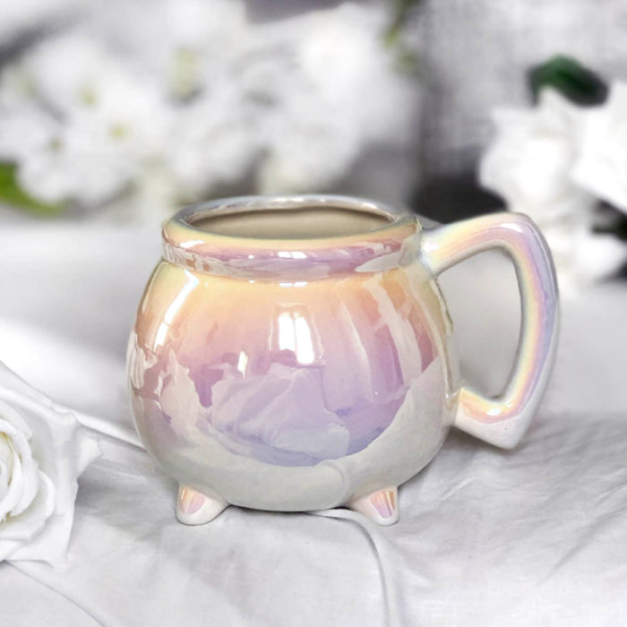 Taza de caldero de bruja, de unicornio color blanco con rosa y lila