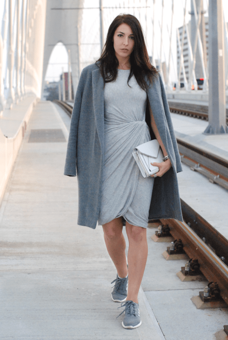 Vestido básico com casaco
