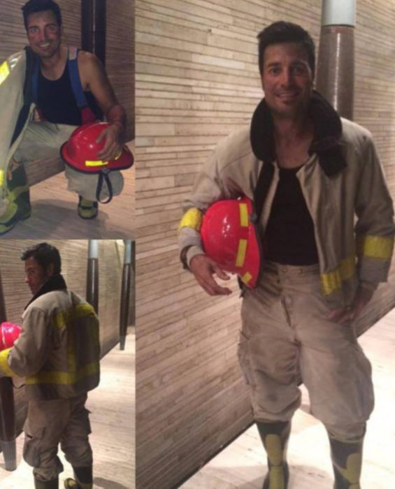 Chayanne disfrazado de bombero para Halloween