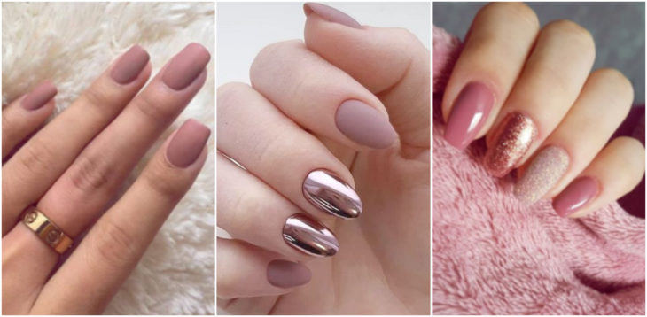 Chicas mostrando sus manos con manicura en tono rosa millennial