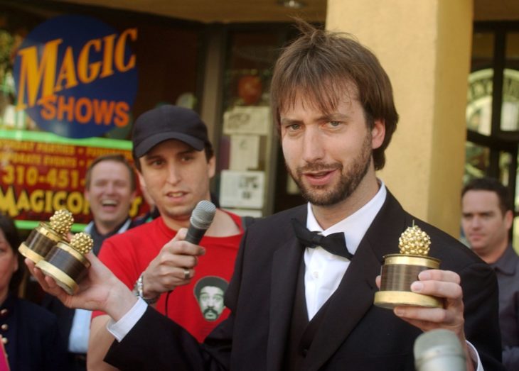 Tom Green recogiendo su premio a lo peor del cine. Premios Razzie.