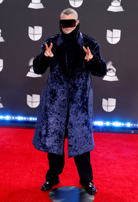 Los peores looks de los Latin Grammys 2019; Bad Bunny