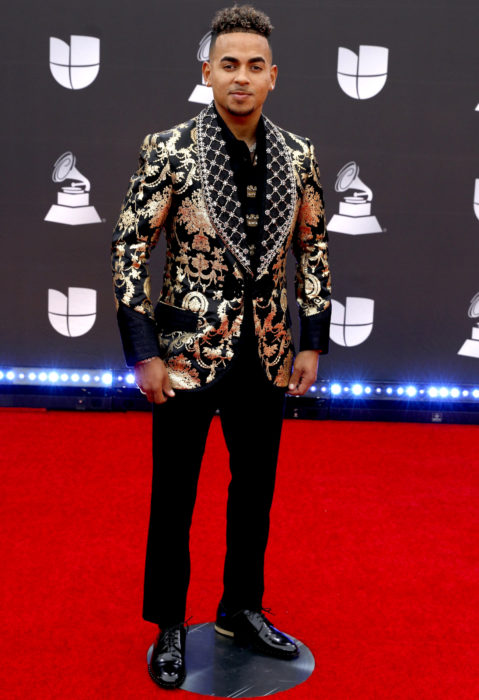 Los peores looks de los Latin Grammys 2019; Ozuna