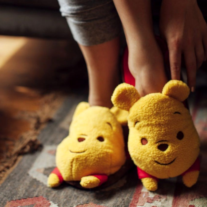 Bonitas pantuflas kawaii; calzado de Winnie Pooh