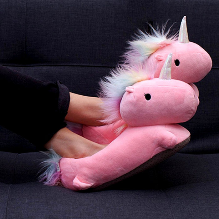 Bonitas pantuflas kawaii; calzado de unicornio rosa