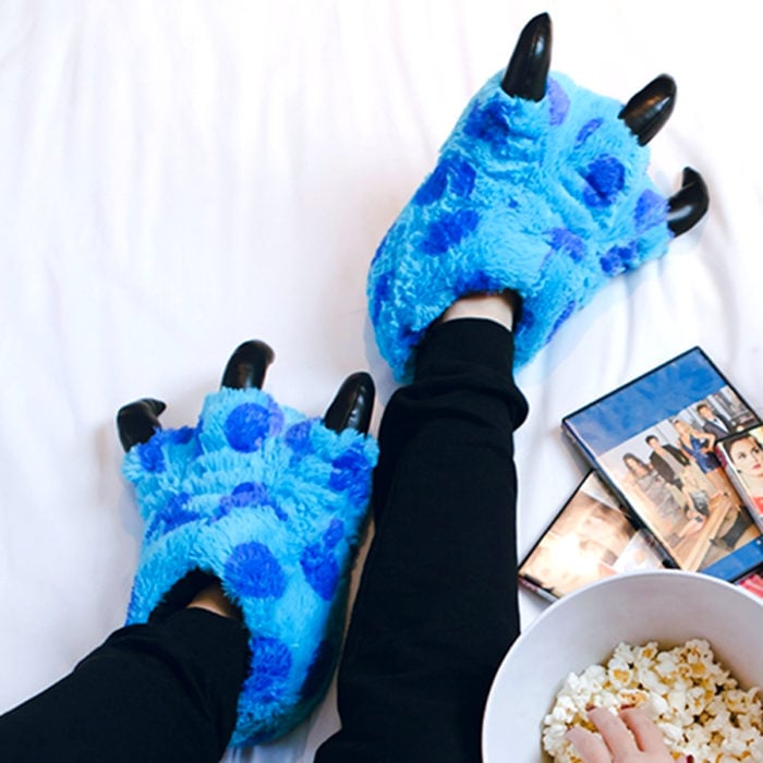 Bonitas pantuflas kawaii; calzado de Sully de Monsters Inc