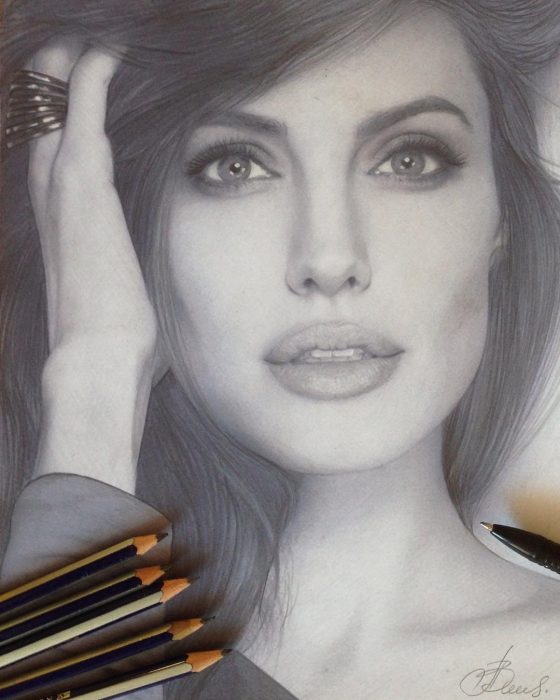 Dibujo hiperrealista de la artista Litvin Alena, Angelina Jolie