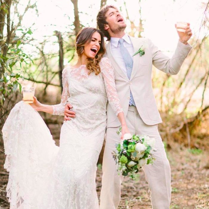 Ian Somerhalder y Nikki Reed  el día de su boda riendo y cantando mientras bebían cerveza 