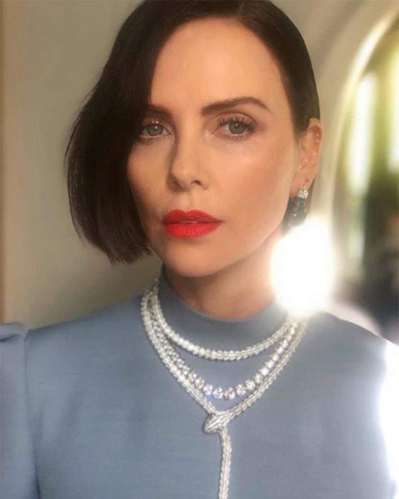 Charlize Theron con corte bob