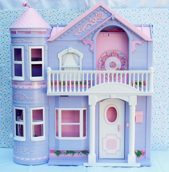 Casa dream de barbie en color rosa con morado 