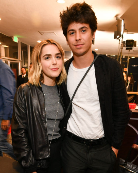 Parejas de celebridades que se formaron en el 2019; Kiernan Shipka y Charlie Oldman