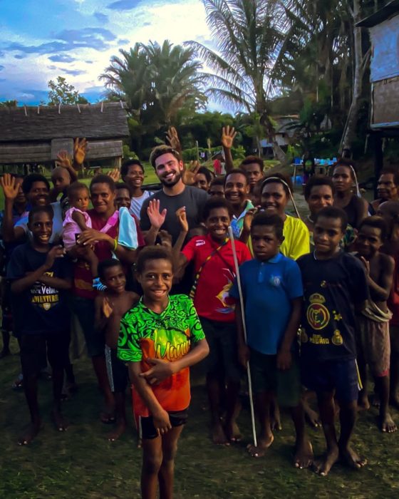 Zac Efron enfermó en Nueva Guinea al grabar un documental