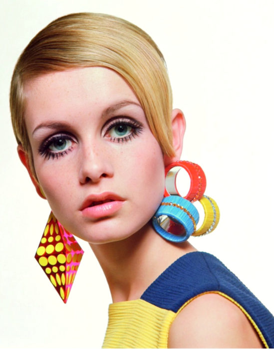 Maquillaje tendencia para el 2020;; delineado gráfico o flotante; Twiggy