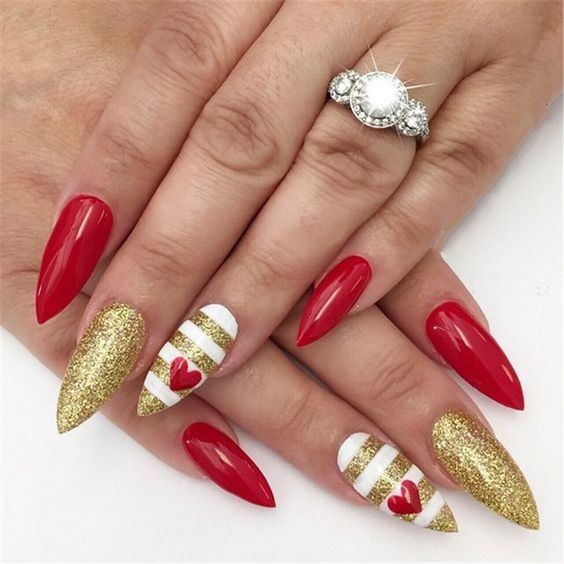 Diseños de uñas en color rosa y rojo para festejar san valentín