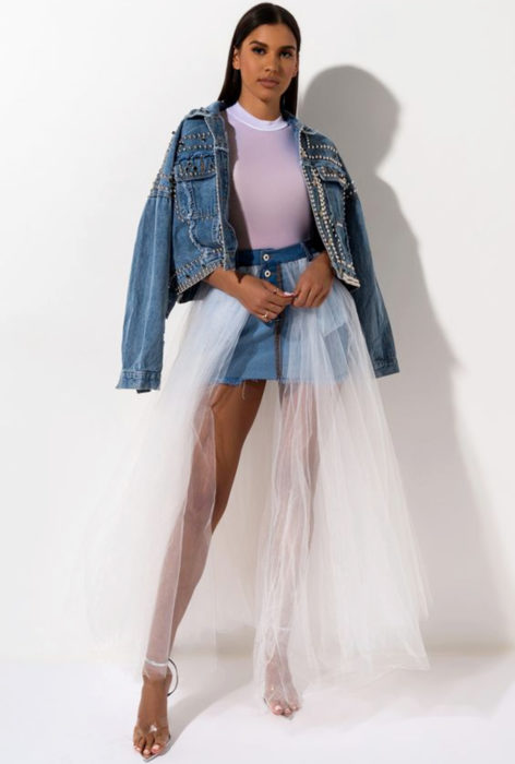Jeans con tulle blanco