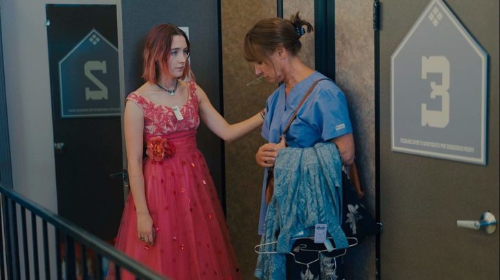 Escena de la película Lady Bird, en la que Christine habla con su madre