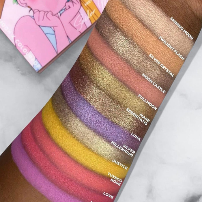 Maquillaje ColourPop de Sailor Moon; swatch de paleta de sombras