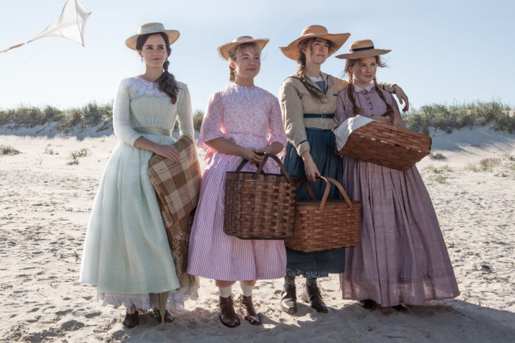 Escena de la película de Mujercitas cuando van a la playa 