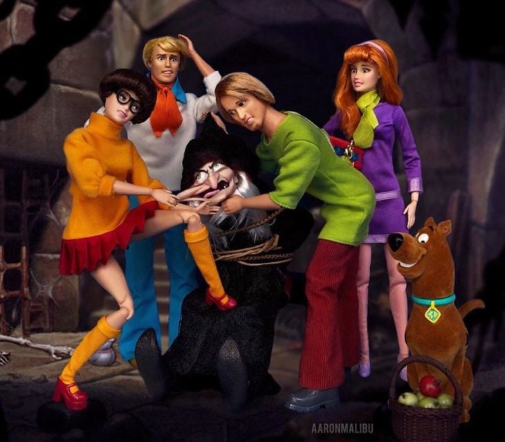 Muñecos Barbie utilizados para recrear la escena de Scooby Doo! 