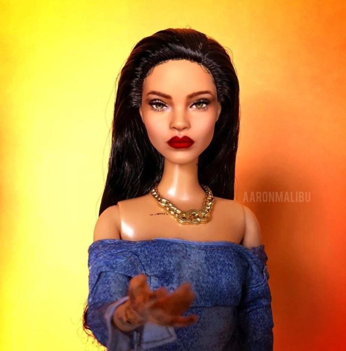 Muñecos Barbie utilizados para recrear a Rihanna 