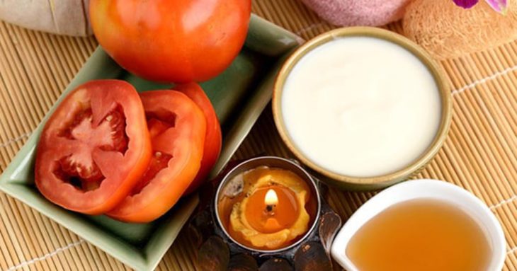 Mascarilla de tomate, yogur y harina de avena