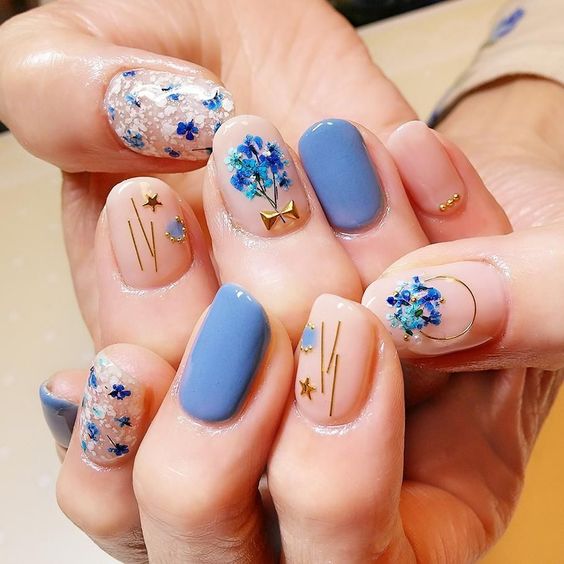 15 Ideas de uñas florales para reconectar con la naturaleza