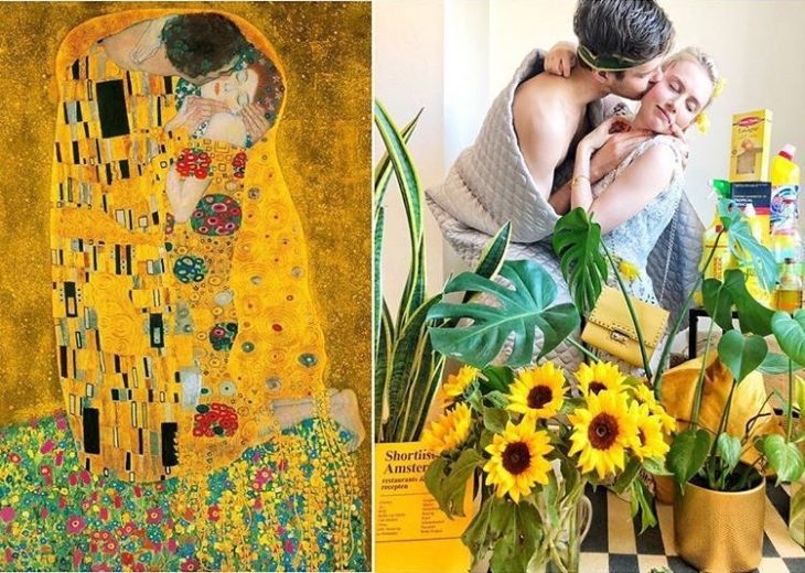 Pareja recreando cuadro "El beso " de Gustav Klimt