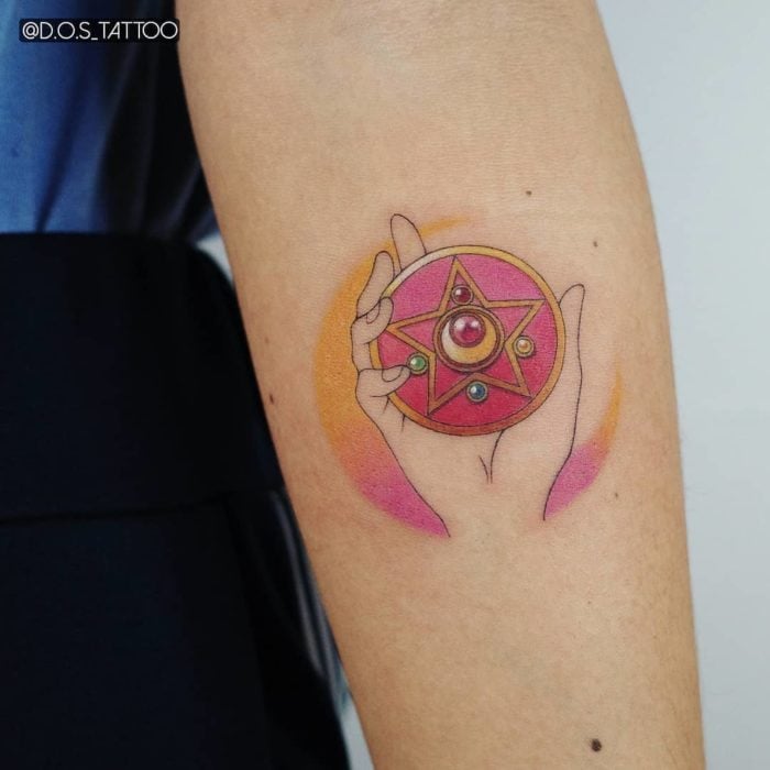 Tatuaje de la estrella de cristal de Sailor Moon
