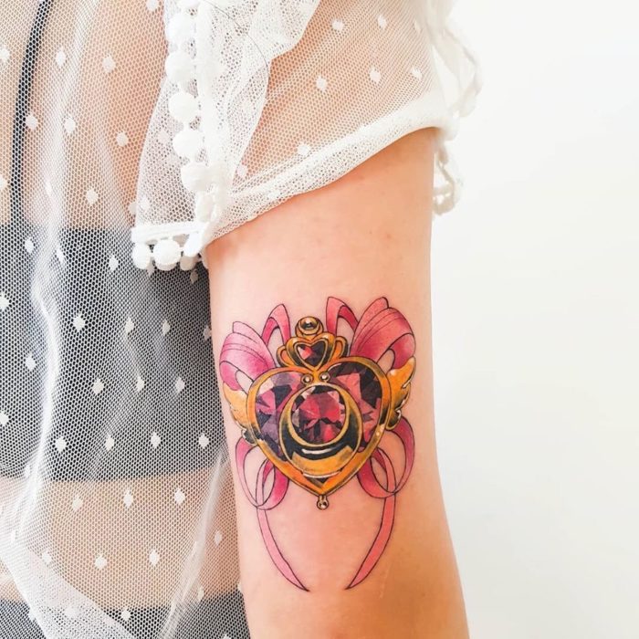 Tatuaje del eternal sailor de Sailor Moon