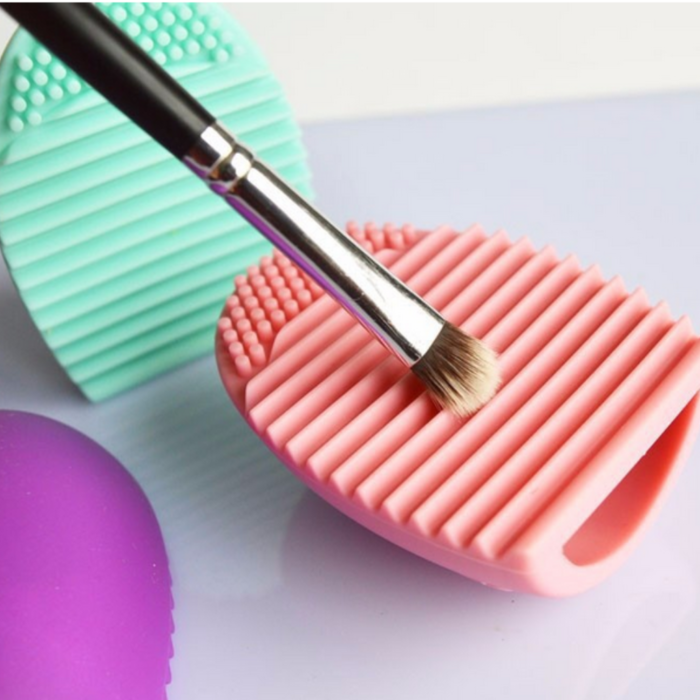 Base de silicona para limpiar brochas de maquillaje