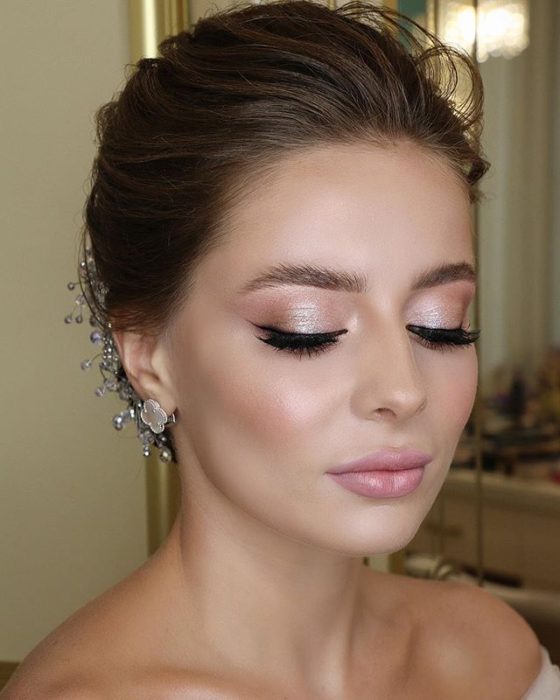 Maquillaje de novia estilo minimalista