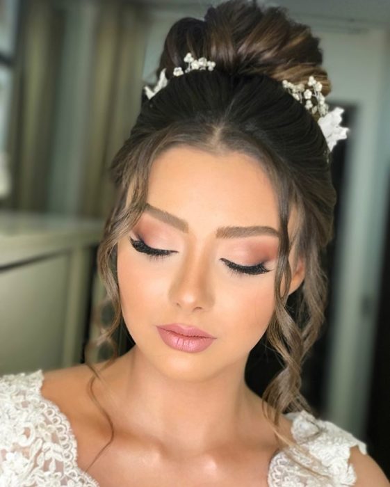 Maquillaje de novia en sombras mate