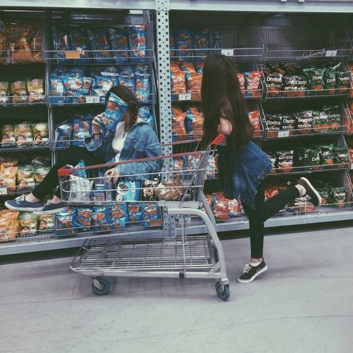 Amigas en el supermercado