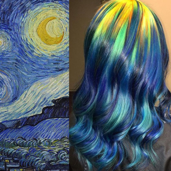 Ursula Goff, estilista crea tintes basados en naturaleza y obras de arte; la noche estrellada de Vincent van Gogh, cabello largo, ondulado amarillo, verde y azul