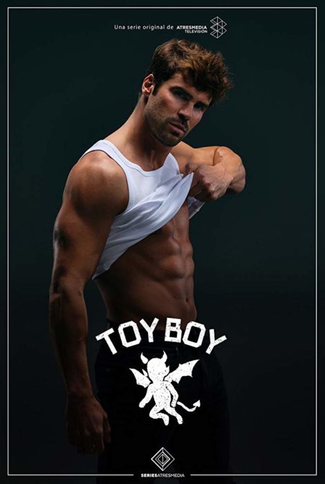 José de la Torre como Iván para la serie Toy Boy 