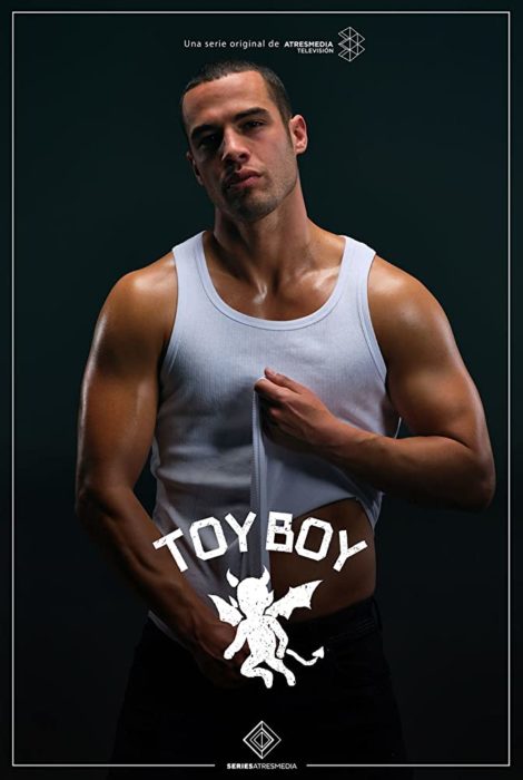 Jesús Mosquera como Hugo Beltrán Gónzalez para la serie Toy Boy