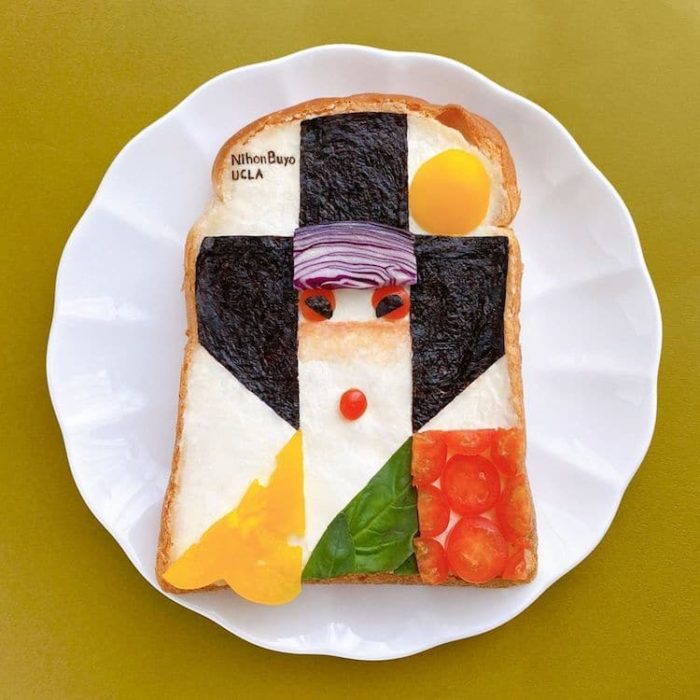 Pan tostado convertido en arte por Manami Sasaki