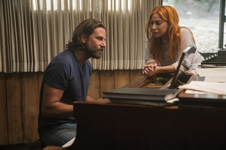 Escena de la película Nace una estrella en la que participan Bradley Cooper y Lady Gaga