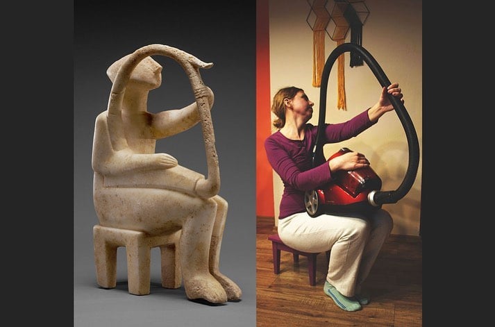 Mujer imitando obra de arte con una aspiradora