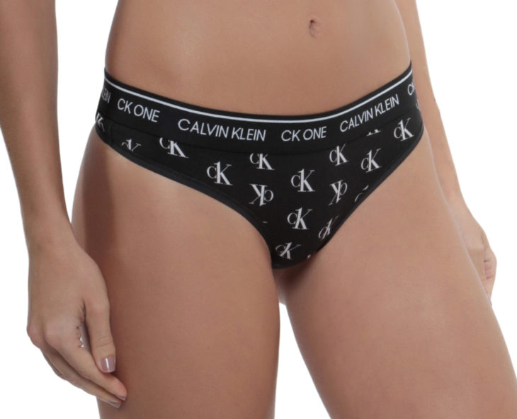 Pantis Calvin Klein negra con logotipo