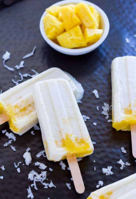 Paleta de piña colada con alcohol