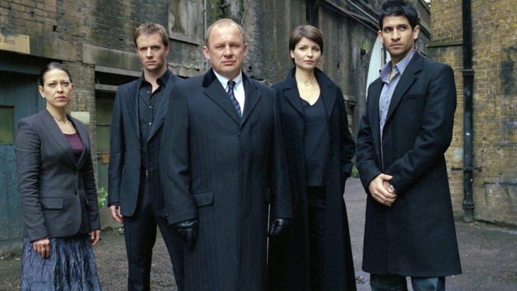 Elenco de la serie Spooks en las calles de Londres