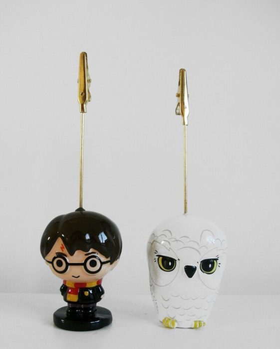 Sujeta papeles en forma de Harry y Hedwig