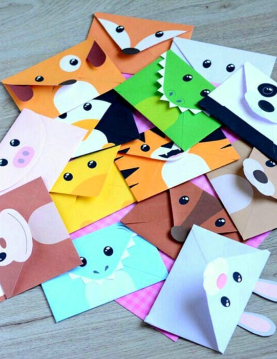 Tarjetas de felicitación infantiles para el Día del Niño; sobres de animales