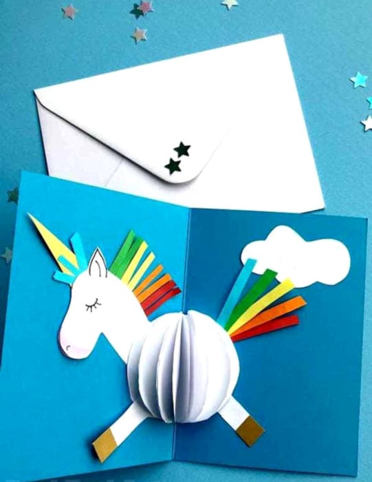 Tarjetas de felicitación infantiles para el Día del Niño; unicornio
