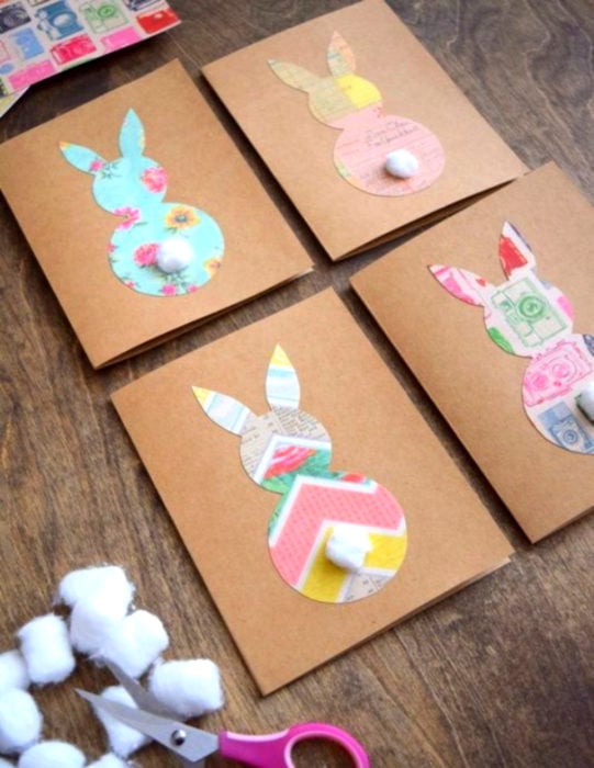 Tarjetas de felicitación infantiles para el Día del Niño; conejos con papel de regalo