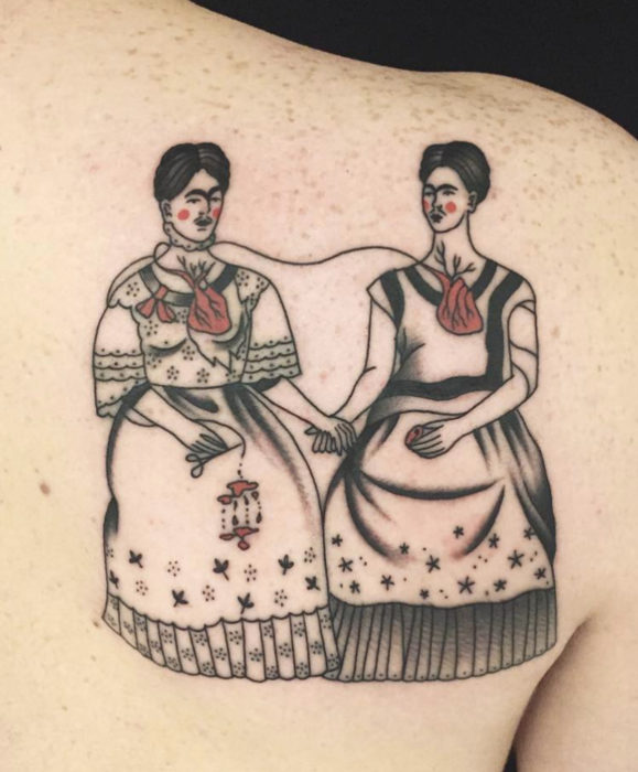 Tatuajes de Frida Kahlo, pintura de las gemelas