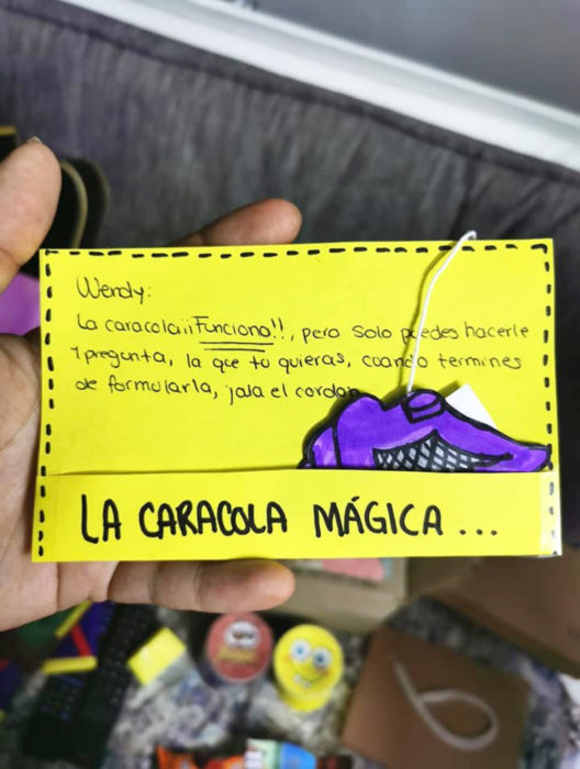 Su mejor amiga le obsequia regalo inspirado en Bob Esponja