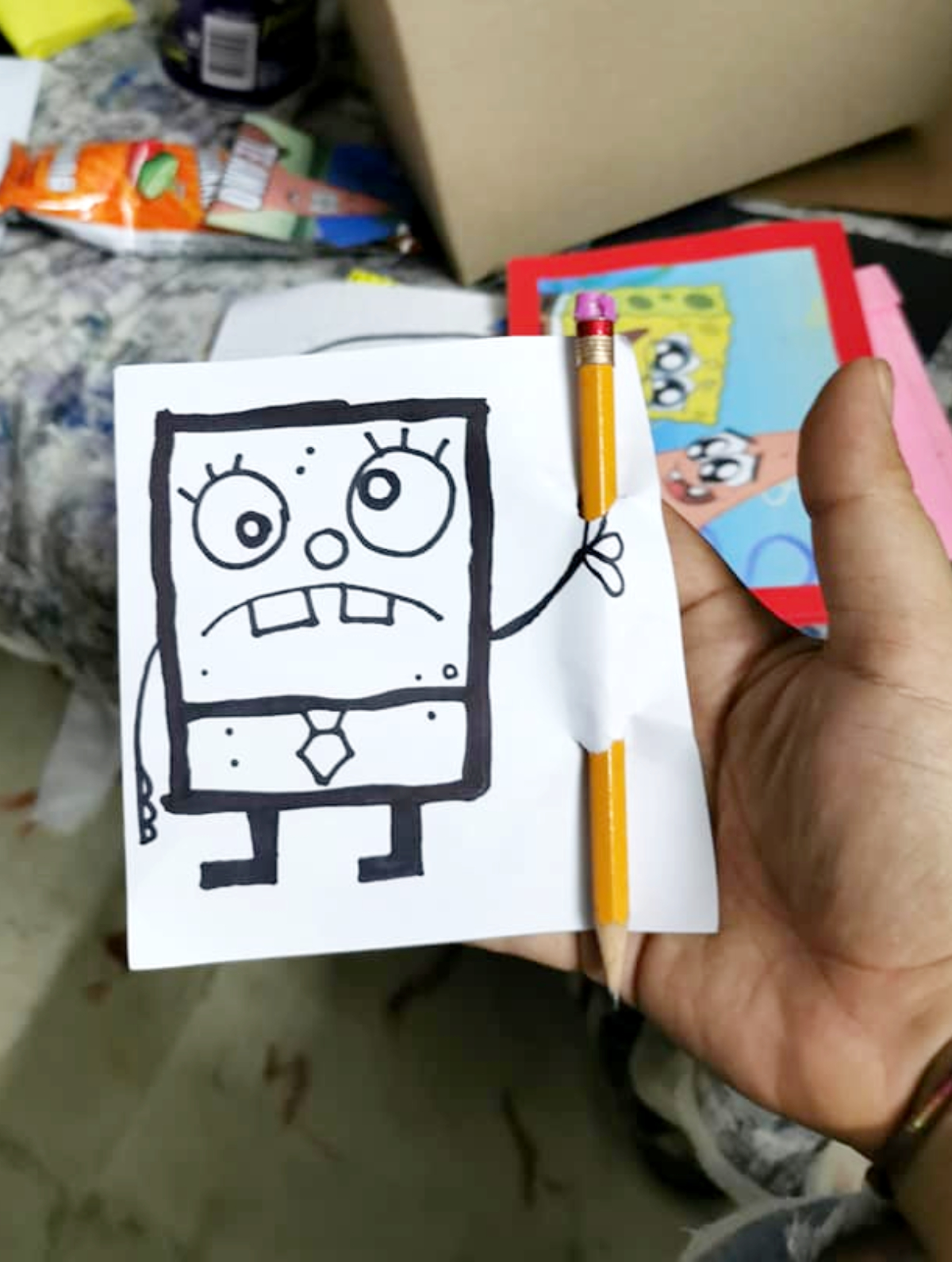 Su mejor amiga le obsequia regalo inspirado en Bob Esponja